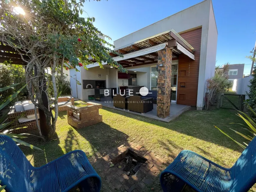 Foto 9 de Casa de Condomínio com 3 quartos à venda, 457m2 em Torres - RS