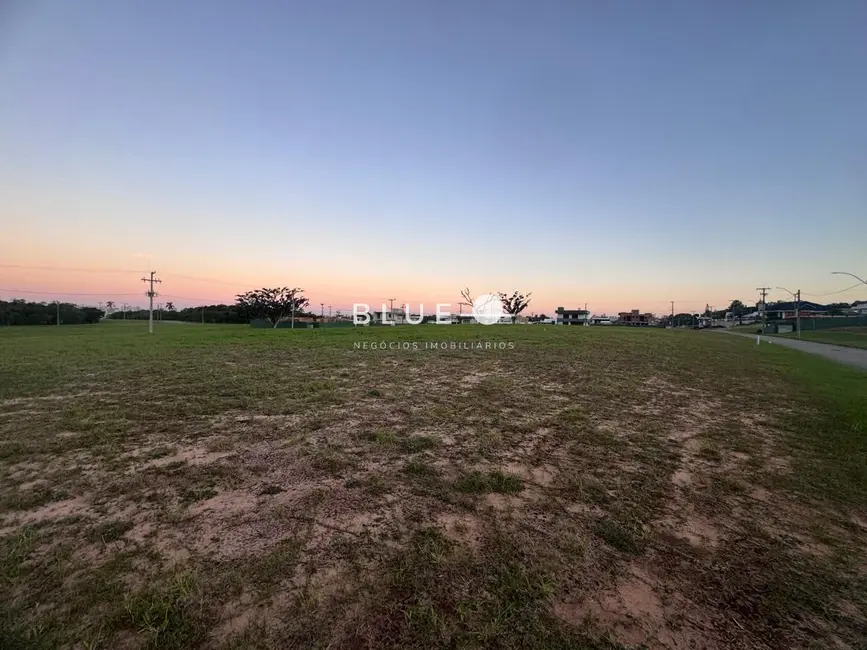 Foto 3 de Terreno / Lote à venda, 628m2 em Torres - RS