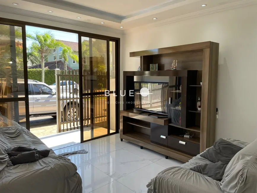 Casa com 3 quartos à venda, 156m2 em Torres - RS - imagem 1 Foto 1 de Casa com 3 quartos à venda, 156m2 em Torres - RS