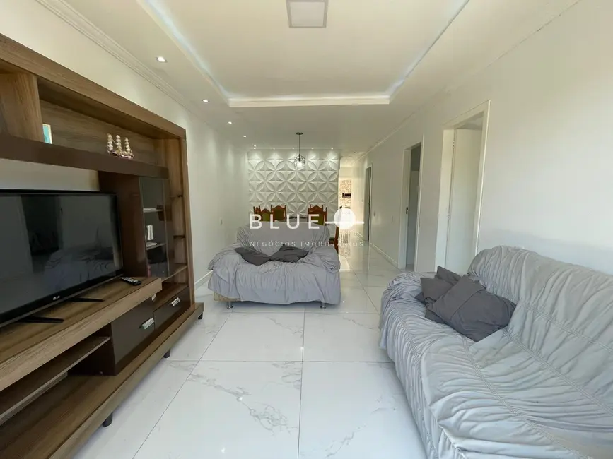 Casa com 3 quartos à venda, 156m2 em Torres - RS - imagem 3 Foto 3 de Casa com 3 quartos à venda, 156m2 em Torres - RS