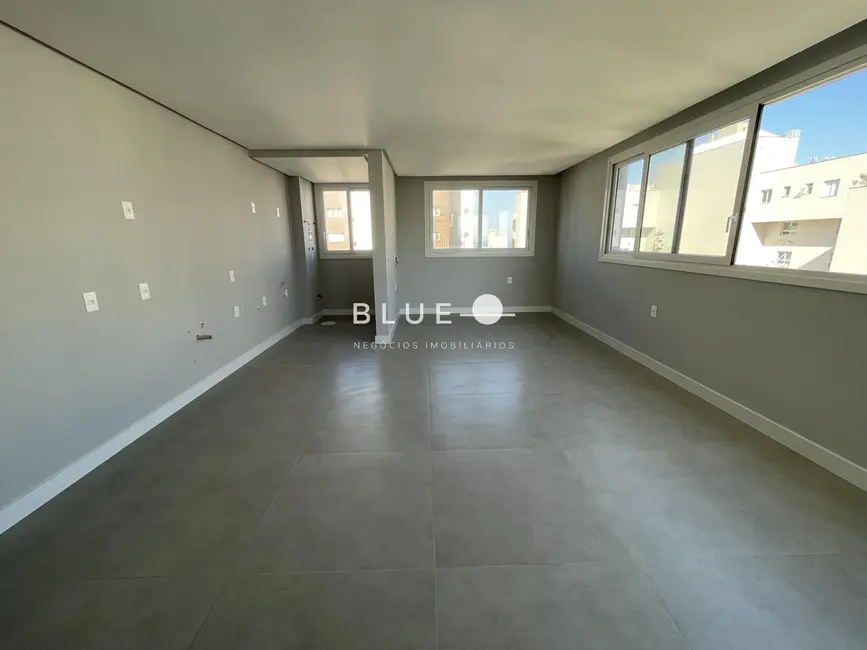 Apartamento com 2 quartos à venda, 78m2 em Centro, Torres - RS - imagem 3 Foto 3 de Apartamento com 2 quartos à venda, 78m2 em Centro, Torres - RS