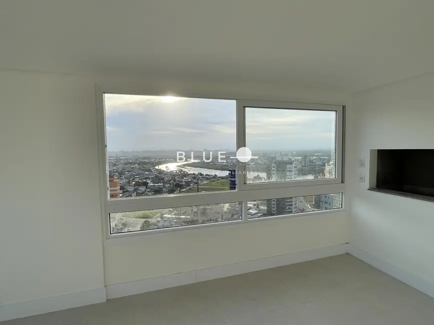 Foto 9 de Apartamento com 3 quartos à venda, 130m2 em Torres - RS