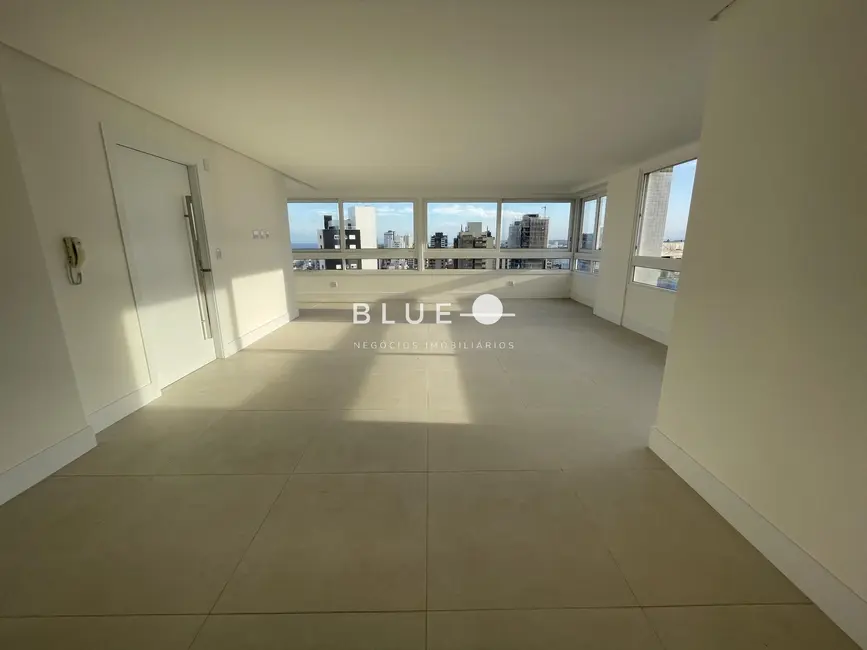 Foto 2 de Apartamento com 3 quartos à venda, 130m2 em Torres - RS