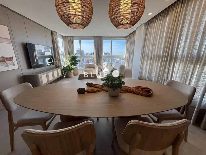 Apartamento com 2 quartos à venda, 90m2 em Centro, Torres - RS - imagem 3 Foto 3 de Apartamento com 2 quartos à venda, 90m2 em Centro, Torres - RS
