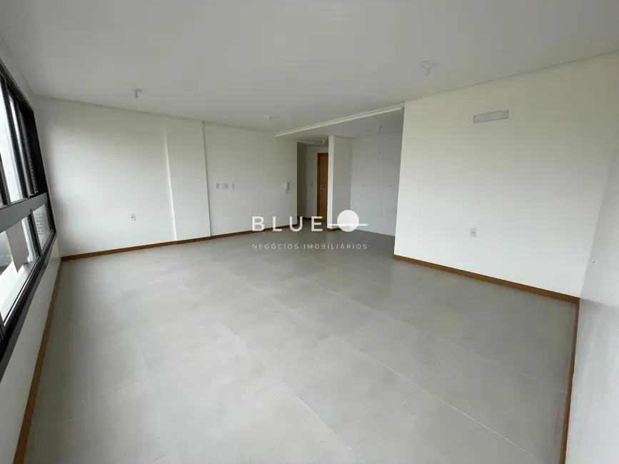 Apartamento com 2 quartos à venda, 103m2 em Centro, Torres - RS - imagem 4 Foto 4 de Apartamento com 2 quartos à venda, 103m2 em Centro, Torres - RS