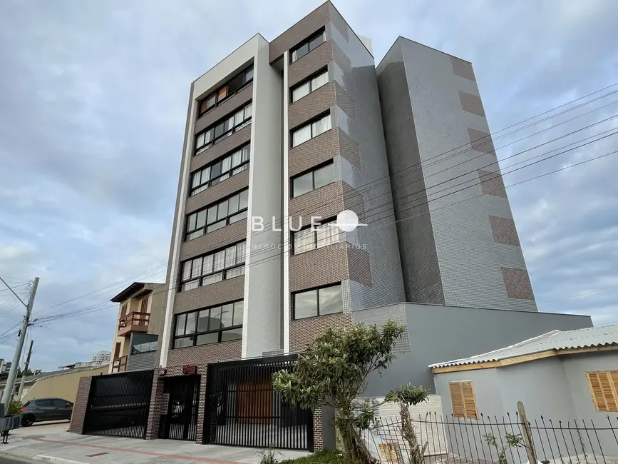 Foto 1 de Apartamento com 2 quartos à venda, 83m2 em Centro, Torres - RS