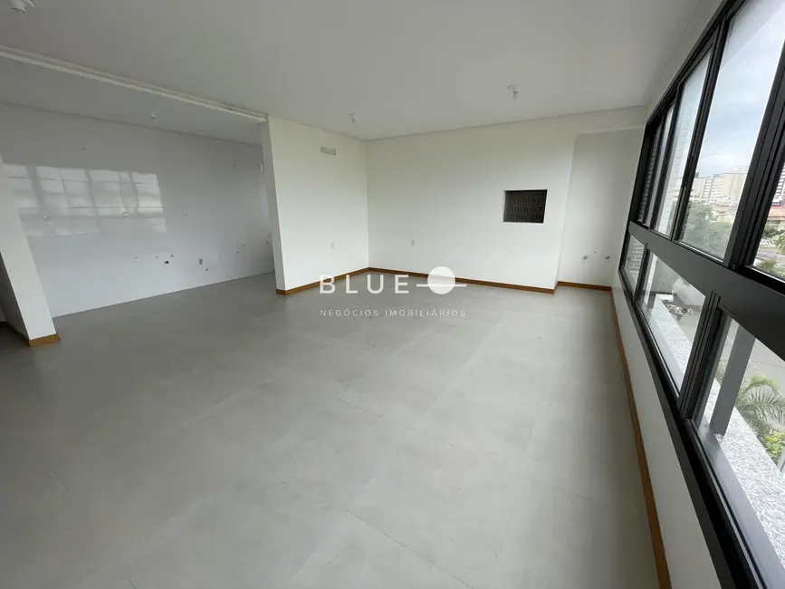 Apartamento com 2 quartos à venda, 83m2 em Centro, Torres - RS - imagem 8 Foto 8 de Apartamento com 2 quartos à venda, 83m2 em Centro, Torres - RS