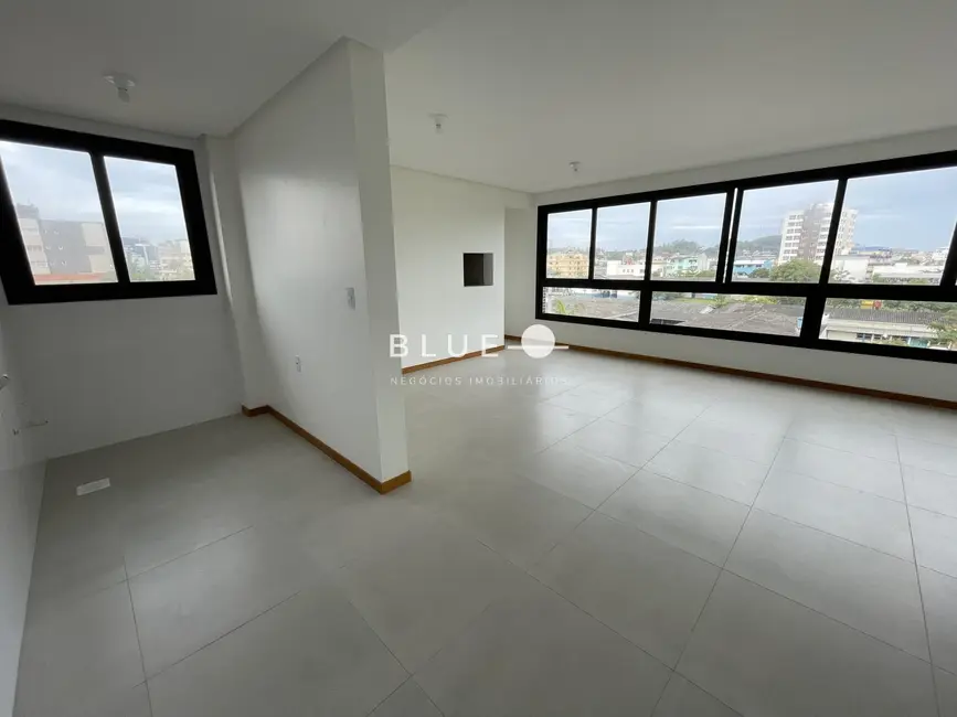 Apartamento com 2 quartos à venda, 83m2 em Centro, Torres - RS - imagem 4 Foto 4 de Apartamento com 2 quartos à venda, 83m2 em Centro, Torres - RS