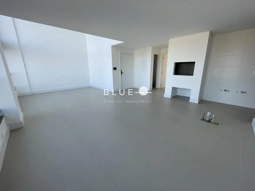 Apartamento com 3 quartos à venda, 145m2 em Torres - RS - imagem 3 Foto 3 de Apartamento com 3 quartos à venda, 145m2 em Torres - RS