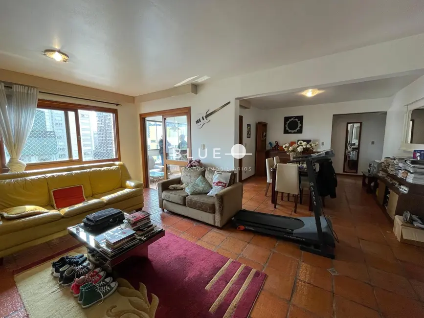 Apartamento com 4 quartos à venda, 153m2 em Torres - RS - imagem 4 Foto 4 de Apartamento com 4 quartos à venda, 153m2 em Torres - RS