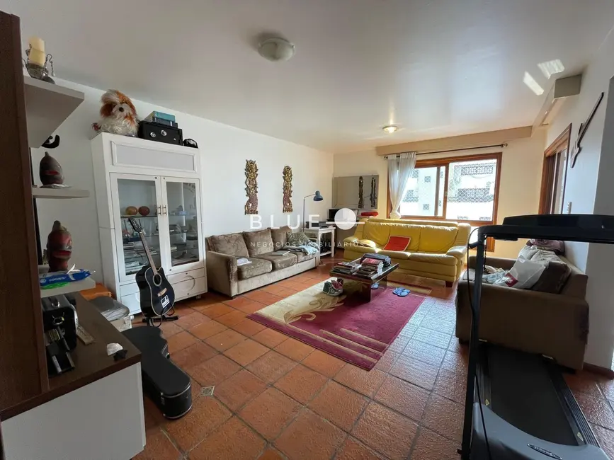 Apartamento com 4 quartos à venda, 153m2 em Torres - RS - imagem 3 Foto 3 de Apartamento com 4 quartos à venda, 153m2 em Torres - RS