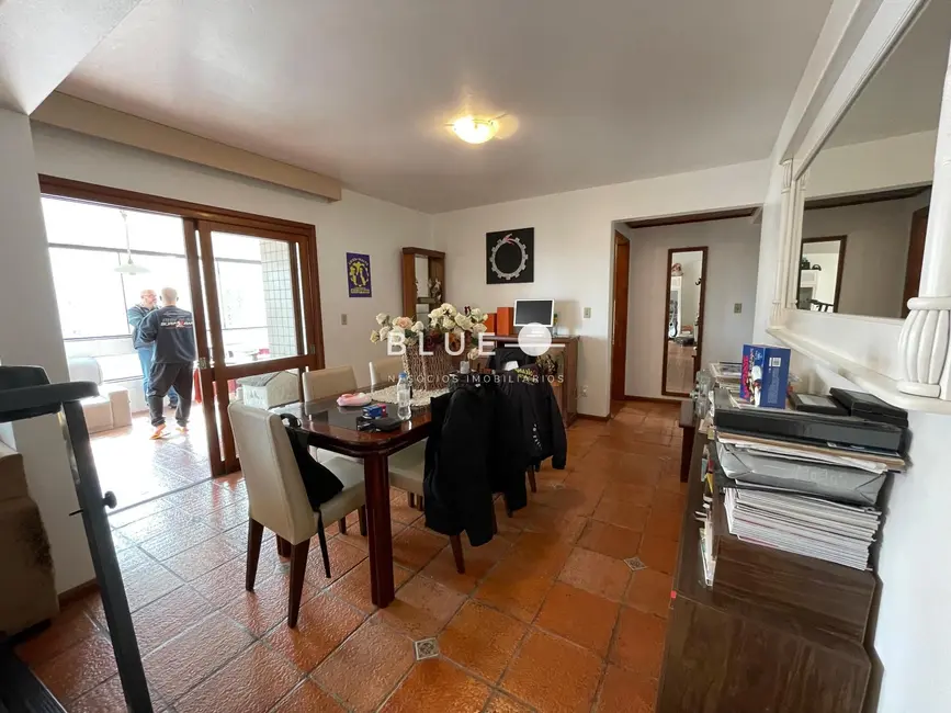 Apartamento com 4 quartos à venda, 153m2 em Torres - RS - imagem 5 Foto 5 de Apartamento com 4 quartos à venda, 153m2 em Torres - RS