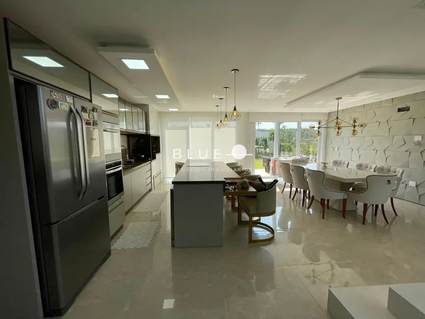 Casa de Condomínio com 4 quartos à venda, 377m2 em Torres - RS - imagem 7 Foto 7 de Casa de Condomínio com 4 quartos à venda, 377m2 em Torres - RS