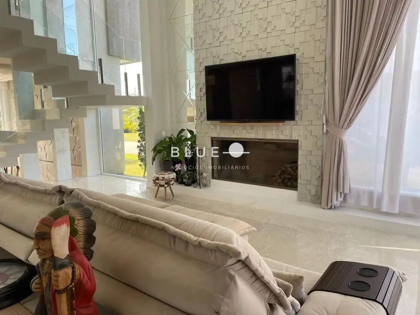 Casa de Condomínio com 4 quartos à venda, 377m2 em Torres - RS - imagem 3 Foto 3 de Casa de Condomínio com 4 quartos à venda, 377m2 em Torres - RS