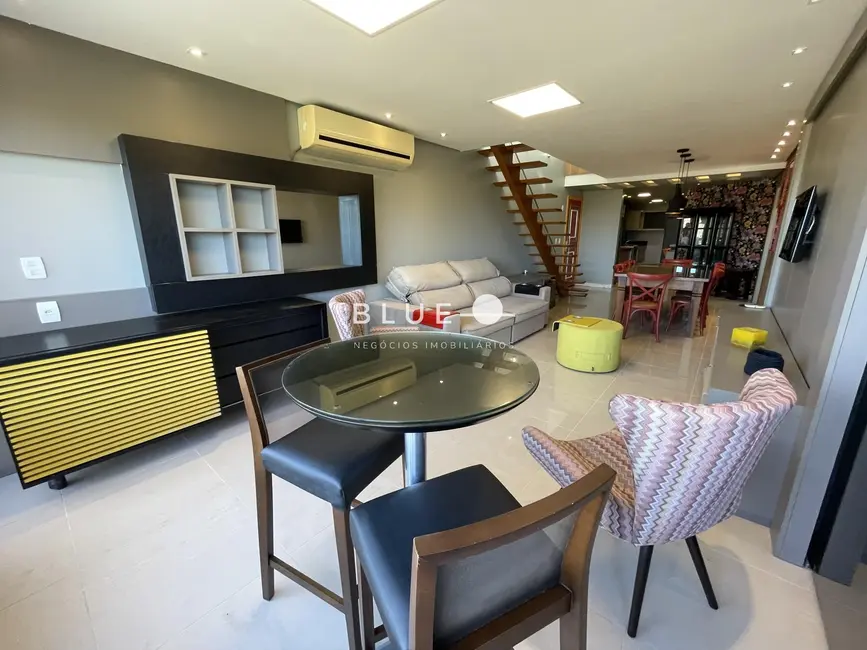 Apartamento com 3 quartos à venda, 255m2 em Torres - RS - imagem 6 Foto 6 de Apartamento com 3 quartos à venda, 255m2 em Torres - RS