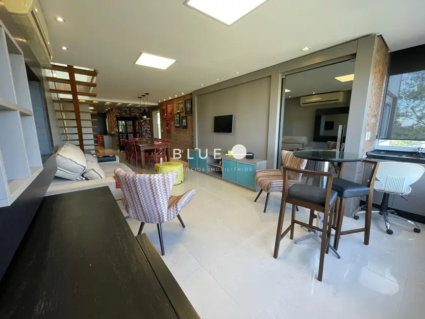 Apartamento com 3 quartos à venda, 255m2 em Torres - RS - imagem 5 Foto 5 de Apartamento com 3 quartos à venda, 255m2 em Torres - RS