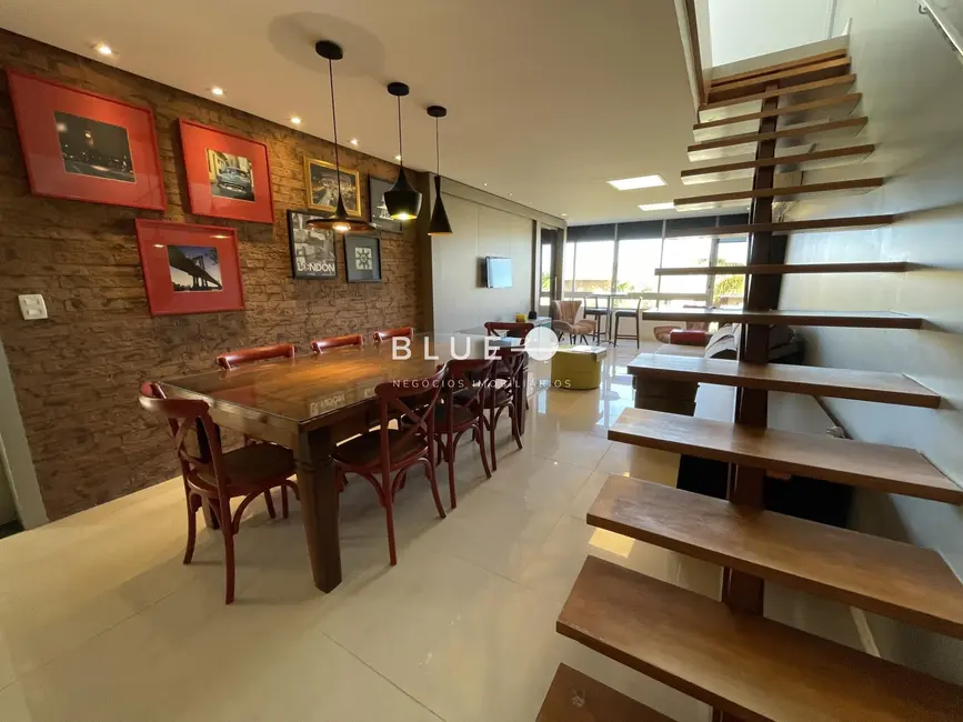Foto 2 de Apartamento com 3 quartos à venda, 255m2 em Torres - RS