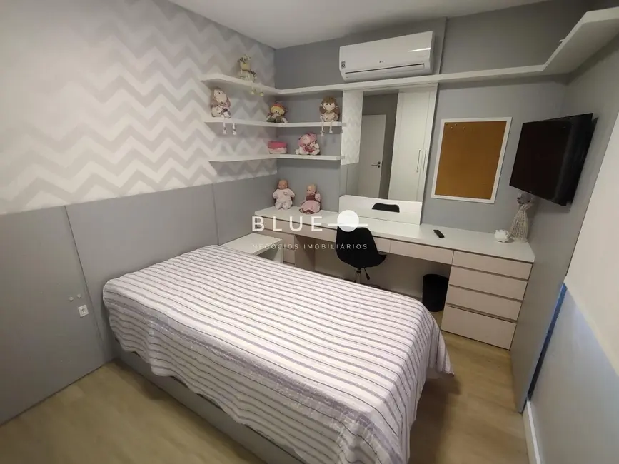 Apartamento com 4 quartos à venda, 240m2 em Torres - RS - imagem 8 Foto 8 de Apartamento com 4 quartos à venda, 240m2 em Torres - RS