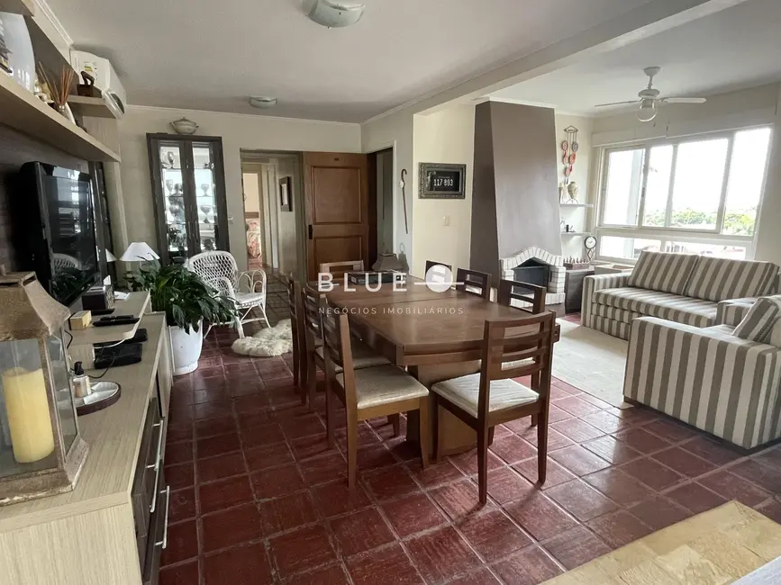 Foto 1 de Apartamento com 4 quartos à venda, 140m2 em Torres - RS