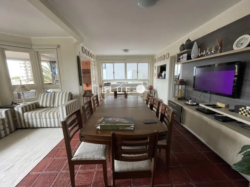 Apartamento com 4 quartos à venda, 140m2 em Torres - RS - imagem 5 Foto 5 de Apartamento com 4 quartos à venda, 140m2 em Torres - RS
