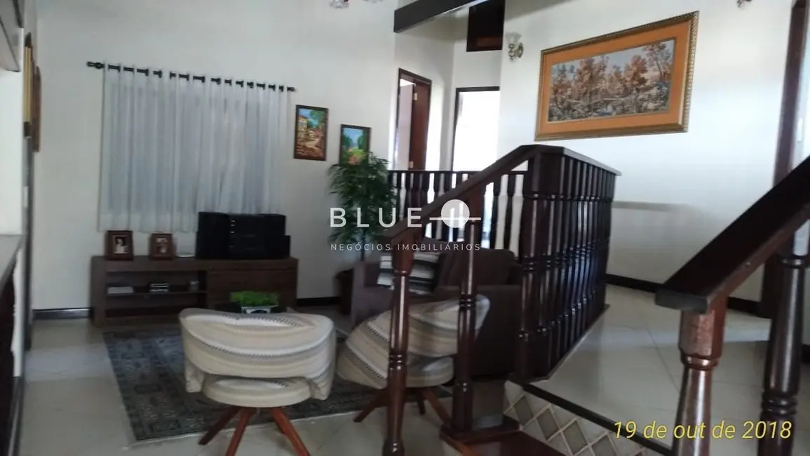 Casa com 4 quartos à venda, 385m2 em Centro, Torres - RS - imagem 5 Foto 5 de Casa com 4 quartos à venda, 385m2 em Centro, Torres - RS