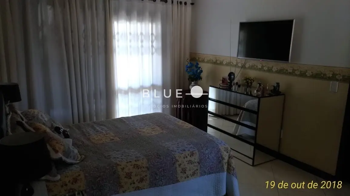 Casa com 4 quartos à venda, 385m2 em Centro, Torres - RS - imagem 9 Foto 9 de Casa com 4 quartos à venda, 385m2 em Centro, Torres - RS