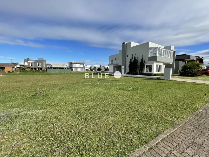 Terreno / Lote à venda, 444m2 em Torres - RS - imagem 2 Foto 2 de Terreno / Lote à venda, 444m2 em Torres - RS