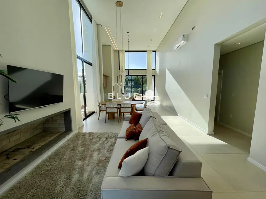 Casa de Condomínio com 3 quartos à venda, 205m2 em Torres - RS - imagem 3 Foto 3 de Casa de Condomínio com 3 quartos à venda, 205m2 em Torres - RS