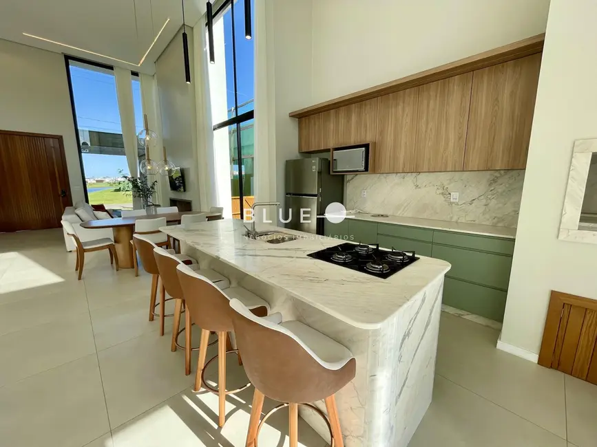 Casa de Condomínio com 3 quartos à venda, 205m2 em Torres - RS - imagem 8 Foto 8 de Casa de Condomínio com 3 quartos à venda, 205m2 em Torres - RS