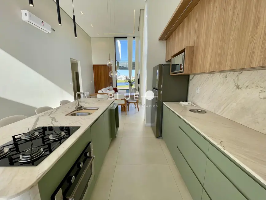 Casa de Condomínio com 3 quartos à venda, 205m2 em Torres - RS - imagem 9 Foto 9 de Casa de Condomínio com 3 quartos à venda, 205m2 em Torres - RS