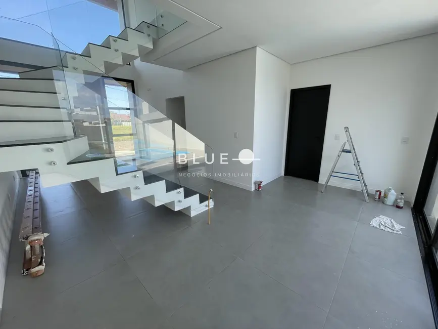 Casa com 3 quartos à venda, 142m2 em Torres - RS - imagem 6 Foto 6 de Casa com 3 quartos à venda, 142m2 em Torres - RS