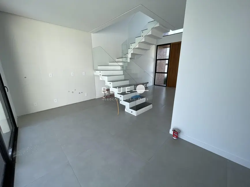 Casa com 3 quartos à venda, 142m2 em Torres - RS - imagem 8 Foto 8 de Casa com 3 quartos à venda, 142m2 em Torres - RS