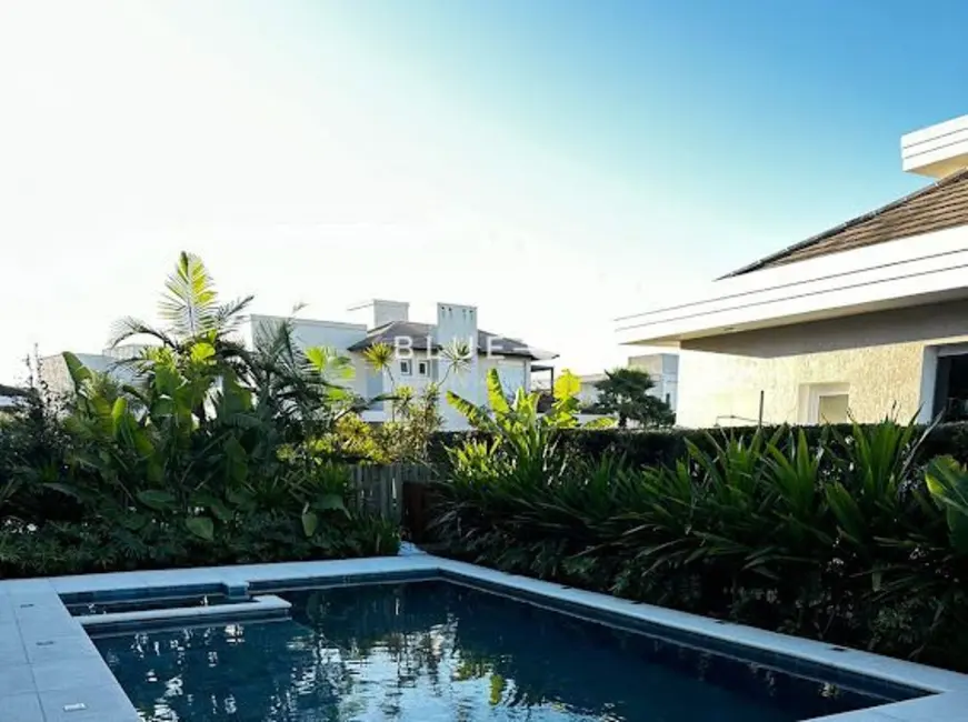 Foto 4 de Casa de Condomínio com 4 quartos à venda, 360m2 em Torres - RS