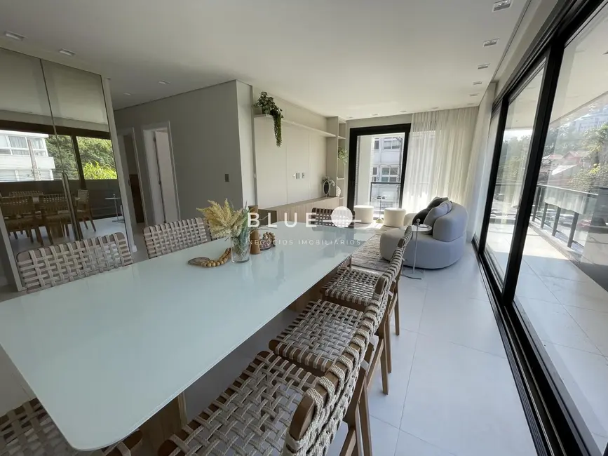 Apartamento com 3 quartos à venda, 112m2 em Centro, Torres - RS - imagem 4 Foto 4 de Apartamento com 3 quartos à venda, 112m2 em Centro, Torres - RS