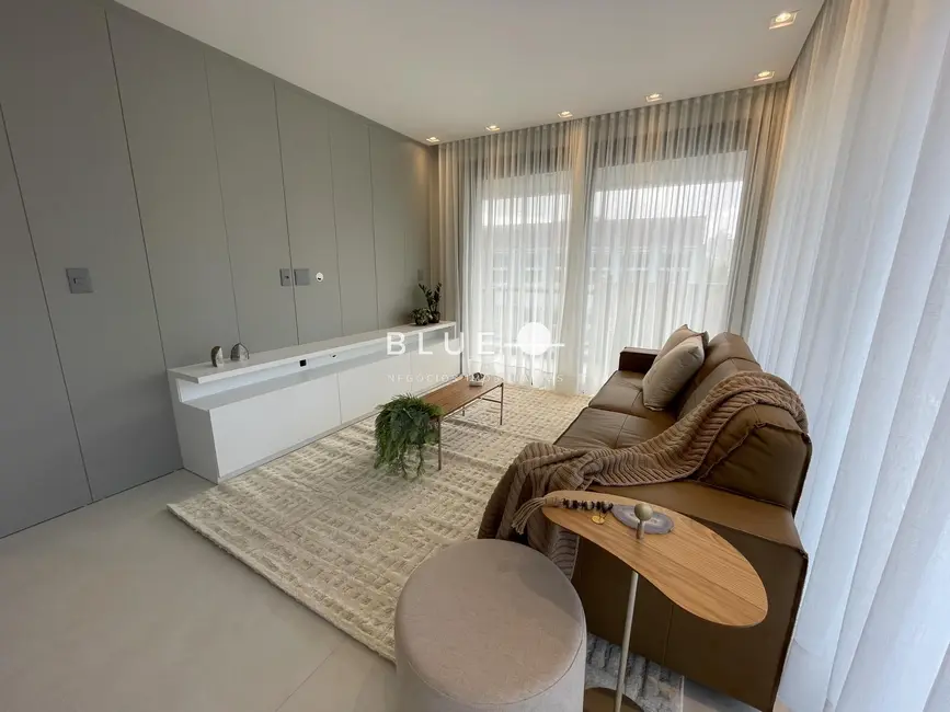 Apartamento com 3 quartos à venda, 247m2 em Centro, Torres - RS - imagem 7 Foto 7 de Apartamento com 3 quartos à venda, 247m2 em Centro, Torres - RS