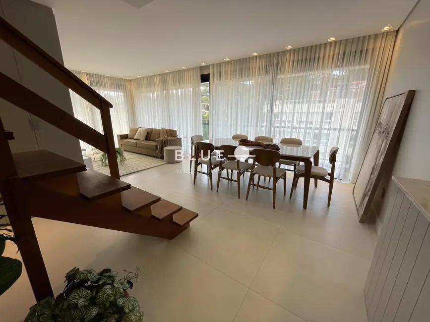 Apartamento com 3 quartos à venda, 247m2 em Centro, Torres - RS - imagem 2 Foto 2 de Apartamento com 3 quartos à venda, 247m2 em Centro, Torres - RS