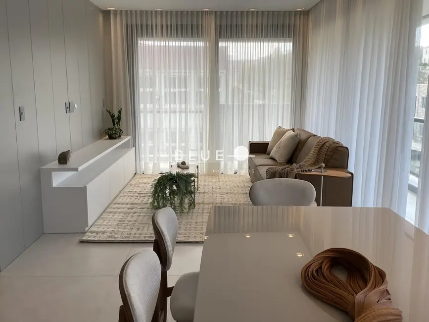 Apartamento com 3 quartos à venda, 247m2 em Centro, Torres - RS - imagem 1 Foto 1 de Apartamento com 3 quartos à venda, 247m2 em Centro, Torres - RS