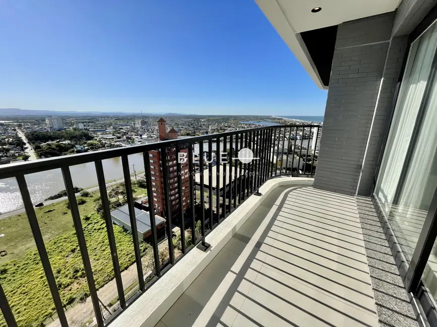 Foto 9 de Apartamento com 2 quartos à venda, 91m2 em Torres - RS