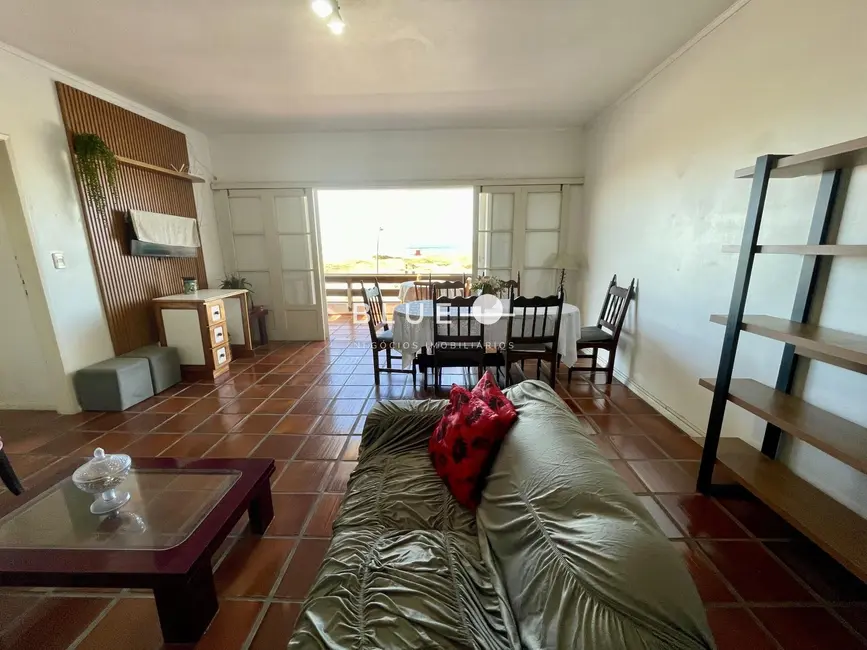 Apartamento com 3 quartos à venda, 120m2 em Torres - RS - imagem 3 Foto 3 de Apartamento com 3 quartos à venda, 120m2 em Torres - RS