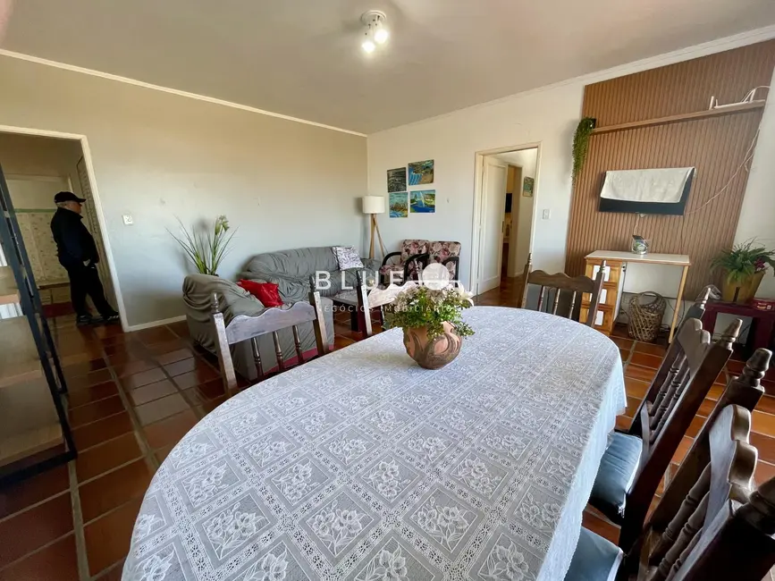 Apartamento com 3 quartos à venda, 120m2 em Torres - RS - imagem 5 Foto 5 de Apartamento com 3 quartos à venda, 120m2 em Torres - RS