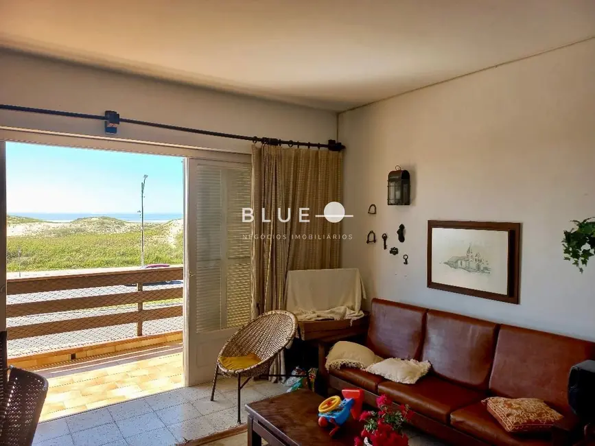 Apartamento com 3 quartos à venda, 108m2 em Torres - RS - imagem 2 Foto 2 de Apartamento com 3 quartos à venda, 108m2 em Torres - RS