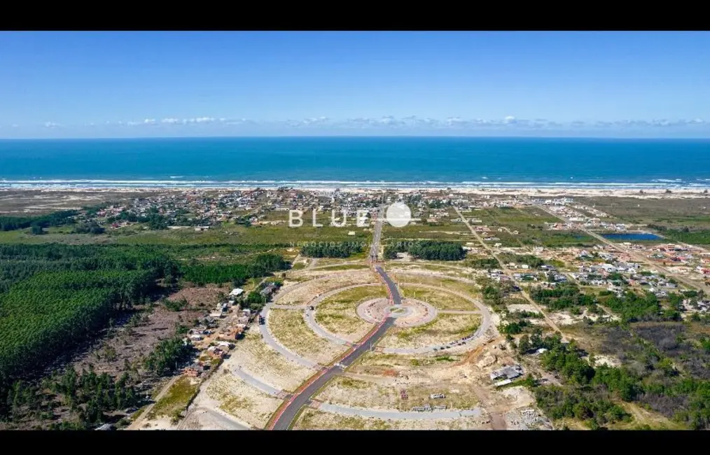 Foto 2 de Terreno / Lote à venda, 220m2 em Passo De Torres - SC