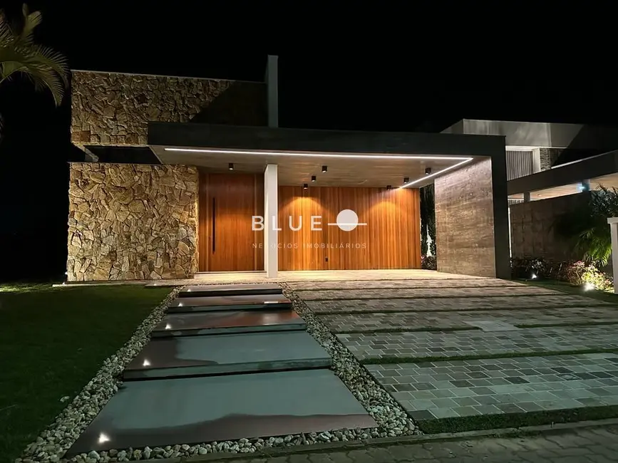 Foto 2 de Casa de Condomínio com 3 quartos à venda, 225m2 em Torres - RS