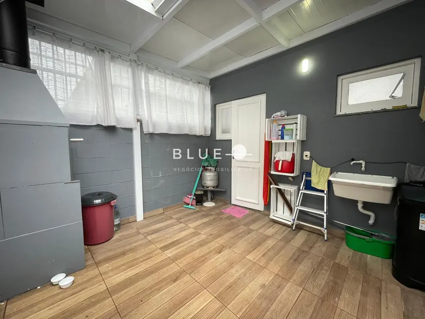 Sobrado com 2 quartos à venda, 53m2 em Torres - RS - imagem 8 Foto 8 de Sobrado com 2 quartos à venda, 53m2 em Torres - RS