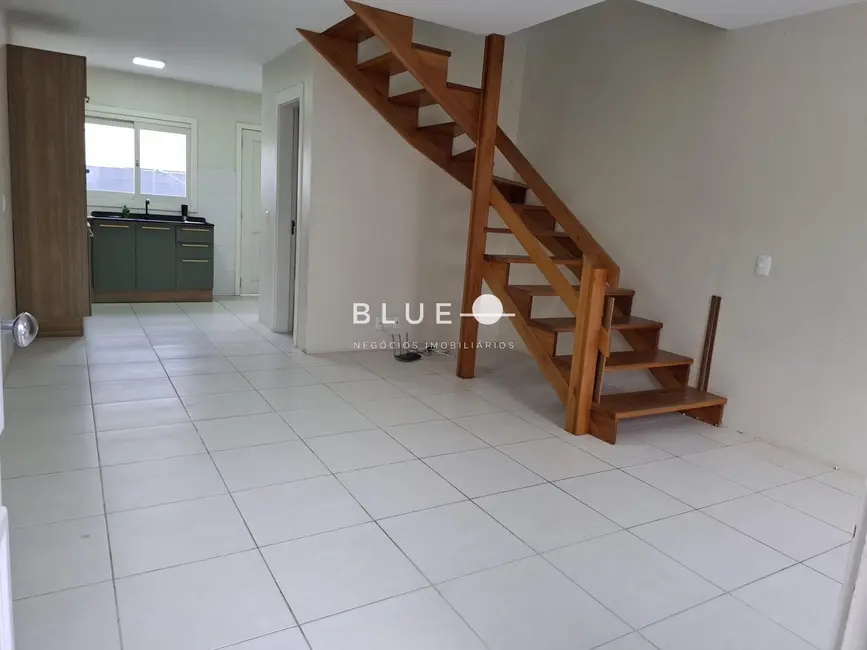 Foto 2 de Sobrado com 3 quartos à venda, 79m2 em Torres - RS