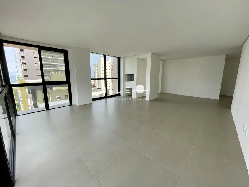 Apartamento com 2 quartos à venda, 100m2 em Centro, Torres - RS - imagem 6 Foto 6 de Apartamento com 2 quartos à venda, 100m2 em Centro, Torres - RS
