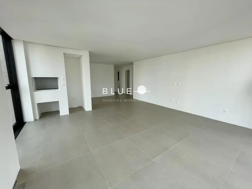 Apartamento com 2 quartos à venda, 100m2 em Centro, Torres - RS - imagem 8 Foto 8 de Apartamento com 2 quartos à venda, 100m2 em Centro, Torres - RS