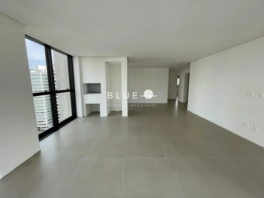 Apartamento com 2 quartos à venda, 100m2 em Centro, Torres - RS - imagem 7 Foto 7 de Apartamento com 2 quartos à venda, 100m2 em Centro, Torres - RS