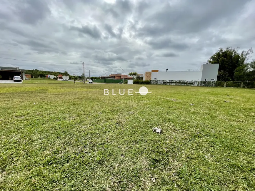 Foto 3 de Terreno / Lote à venda, 490m2 em Torres - RS