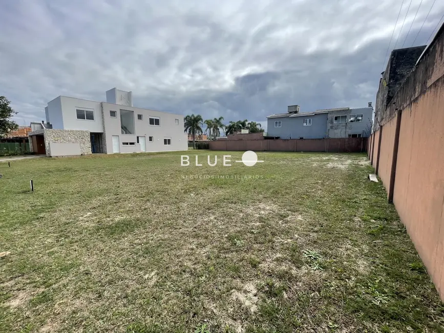 Foto 3 de Terreno / Lote à venda, 424m2 em Torres - RS